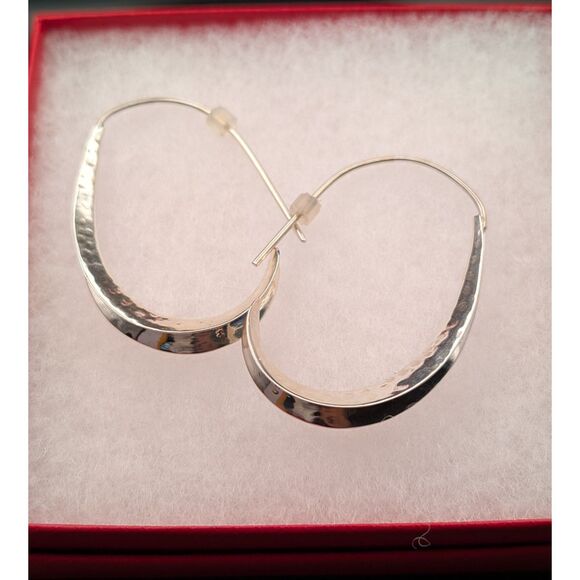 Mexico 925 Crescent Earrings – Hammered Silver - Picture 5 of 7